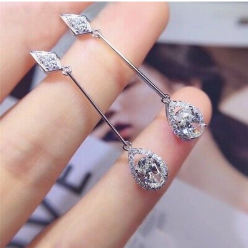 New Sterling silver luxury diamond earrings